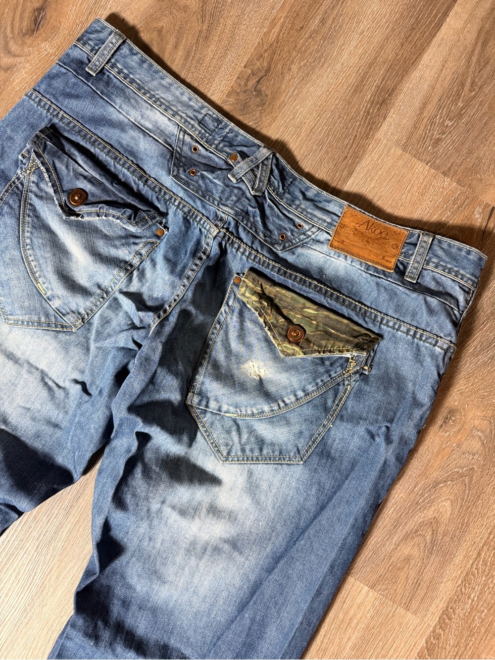Akoo jeans lot of 4. Size 42x32